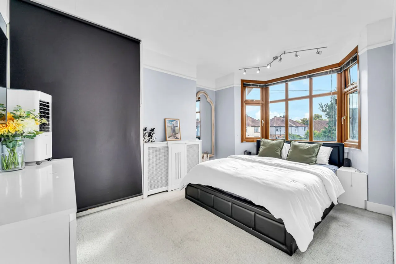 Helen Avenue, Feltham, TW14, photo 7