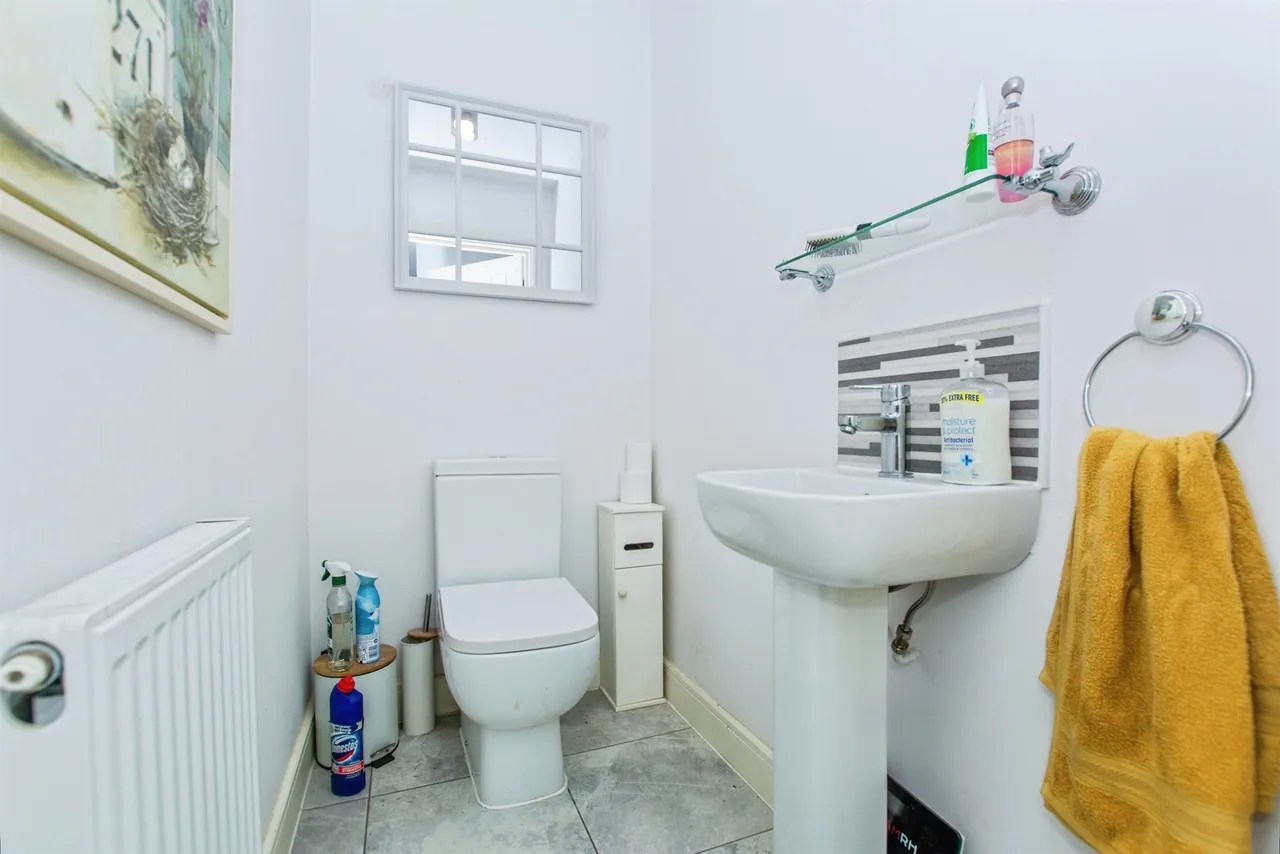 Clover Way, Swineshead, PE20, photo 5