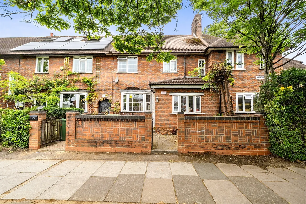 4 bed house for sale — Waltheof Gardens, London