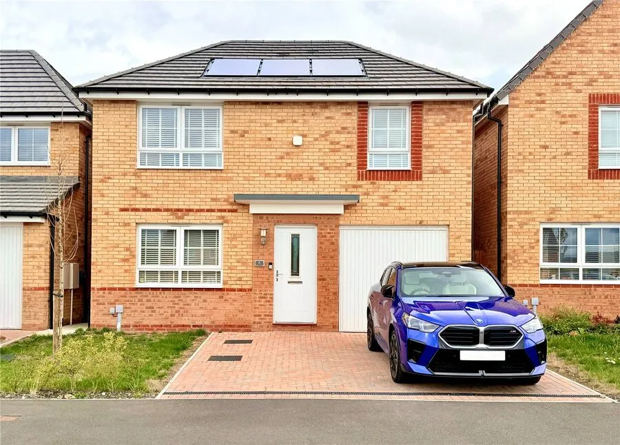 4 bed house for sale — Netherfield Gardens, Wombwell, Barnsley, S73