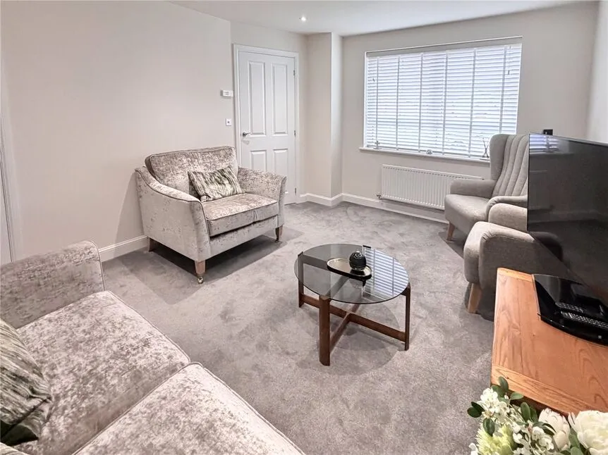 Netherfield Gardens, Wombwell, Barnsley, S73, photo 10