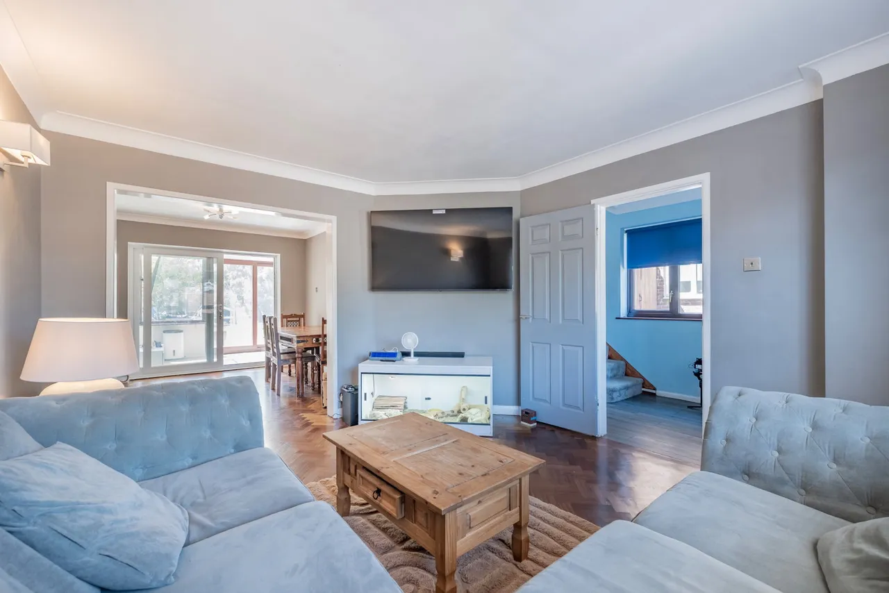 Eynswood Drive, Sidcup, DA14, photo 4
