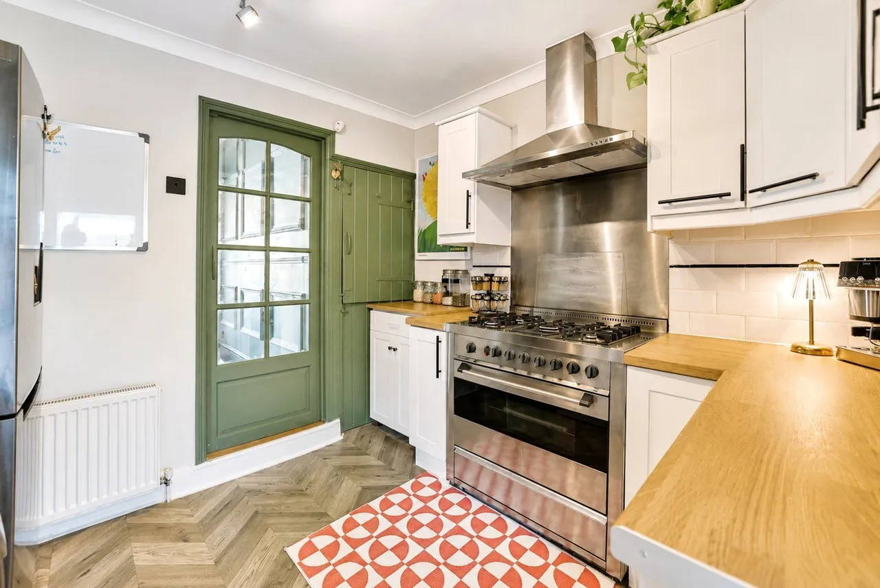 Tweedmouth Road, London, E13, photo 5