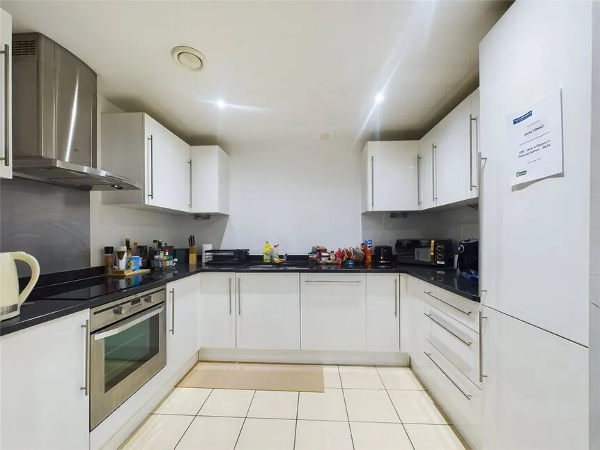Atlanta Boulevard, Romford, RM1, photo 3
