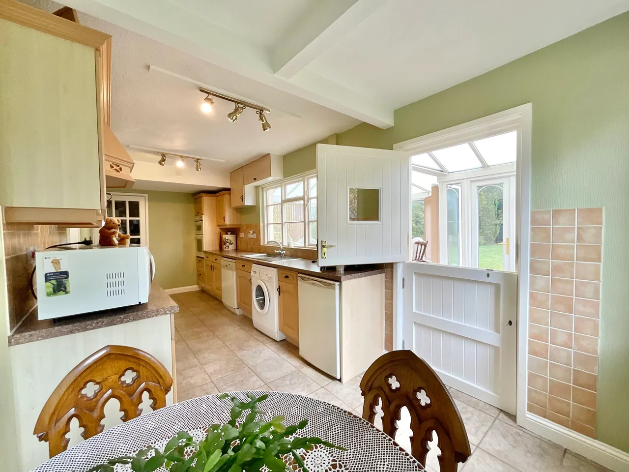 The Old Farmhouse London Road, Weston, ST18, photo 3