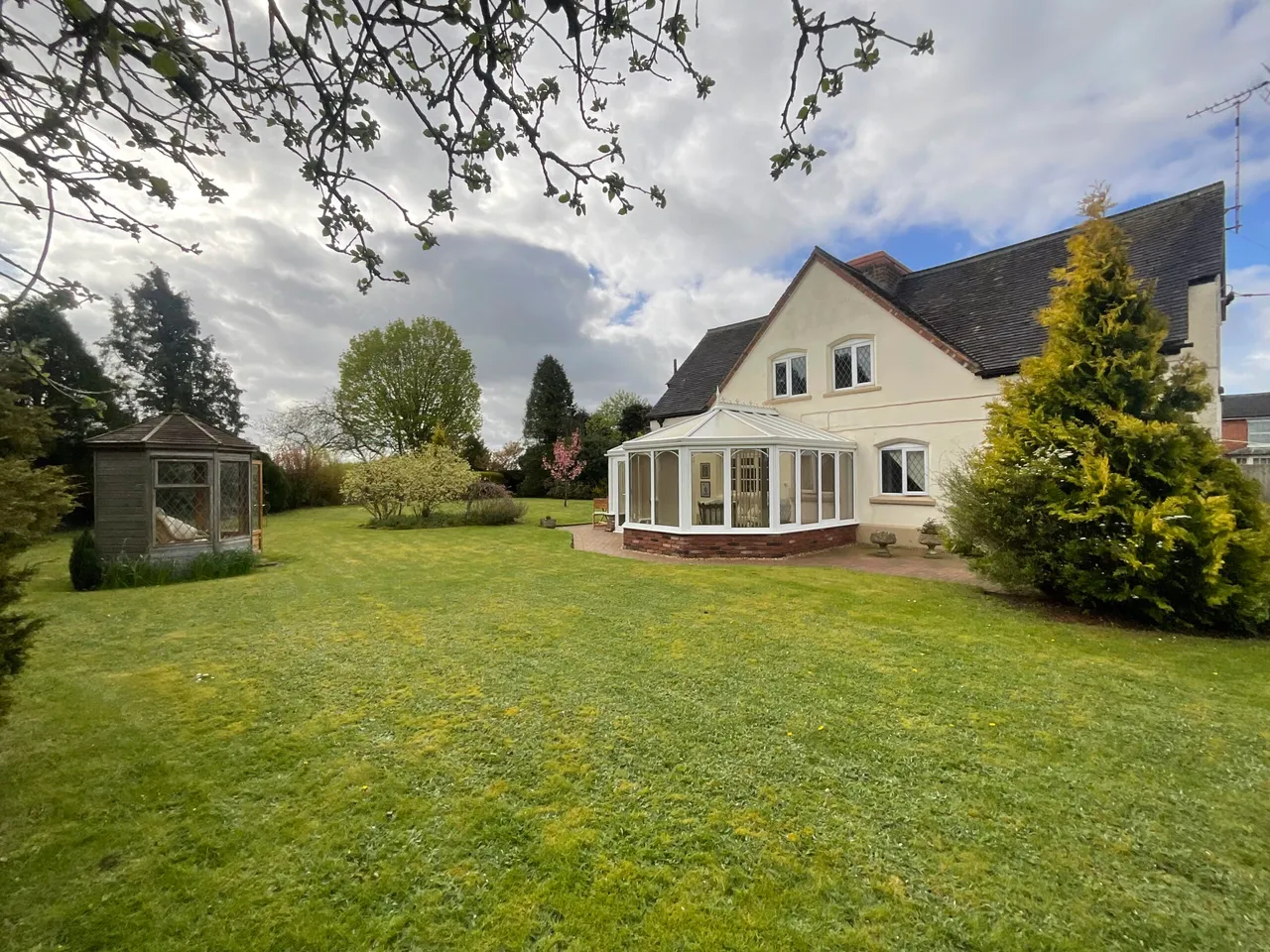The Old Farmhouse London Road, Weston, ST18, photo 25