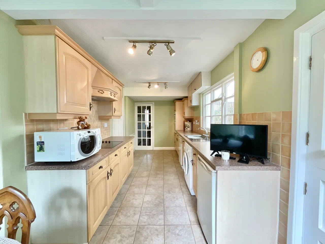 The Old Farmhouse London Road, Weston, ST18, photo 6