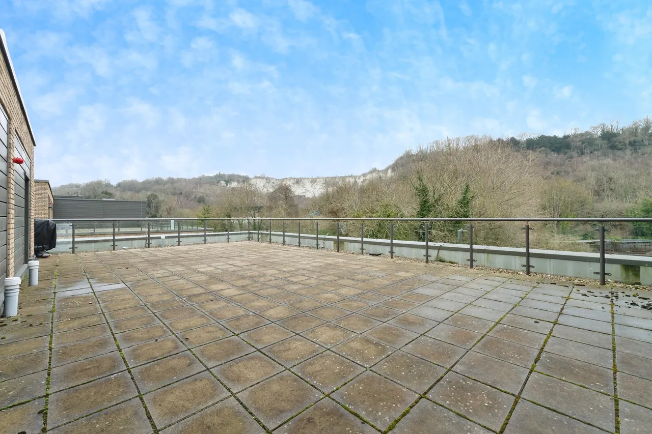 Old Barn Lane, Kenley, Surrey, CR8, photo 11