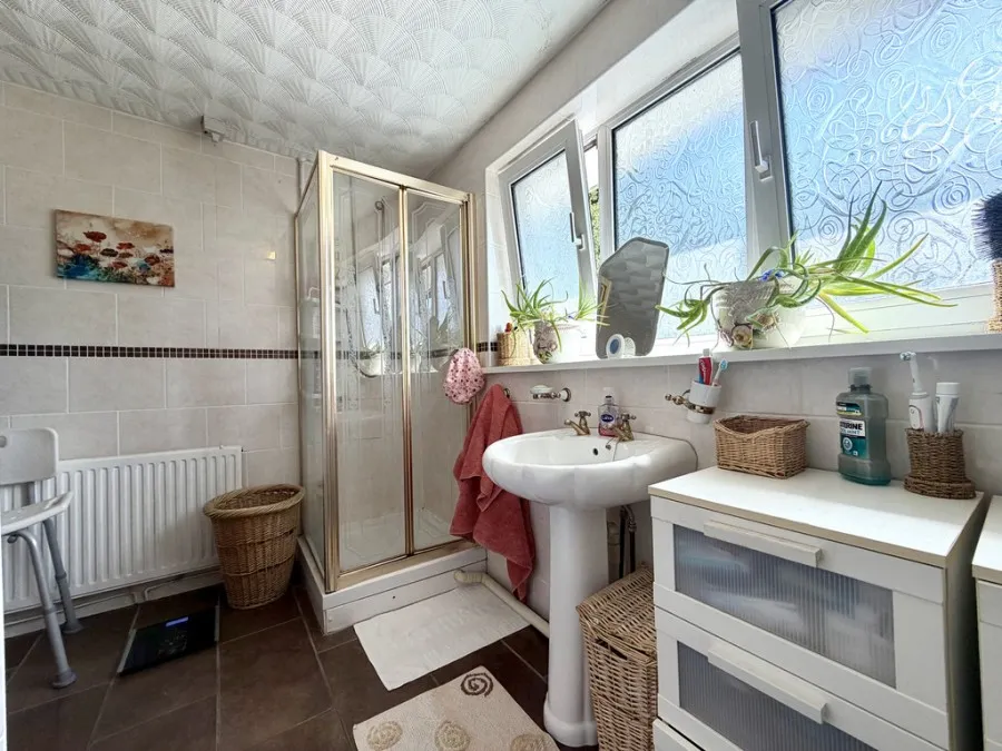 Y Gweirglodd, Tramroadside, CF46, photo 25