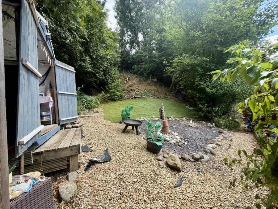 Y Gweirglodd, Tramroadside, CF46, photo 34