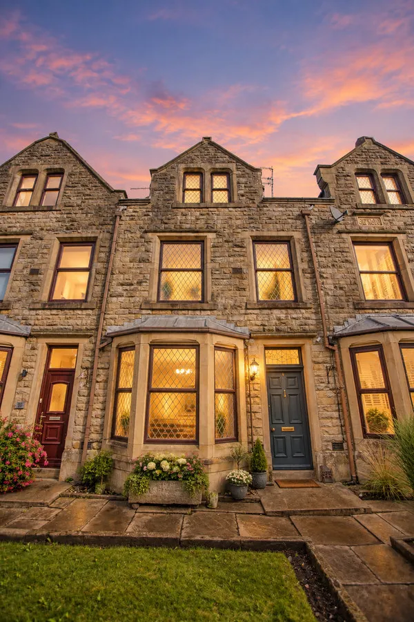 4 bed house for sale, Rochdale, OL12