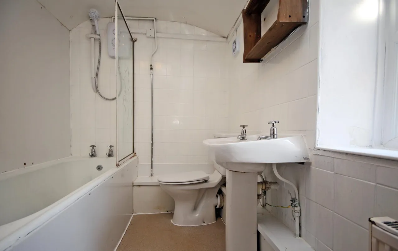 Albert Street, Bangor, LL57, photo 7