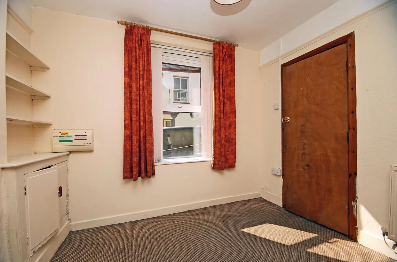 Albert Street, Bangor, LL57, photo 6