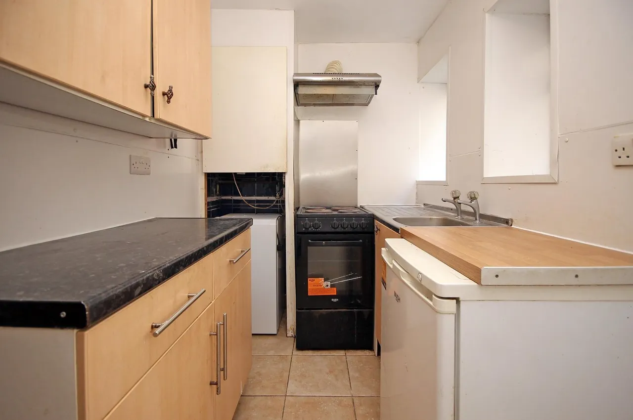 Albert Street, Bangor, LL57, photo 13