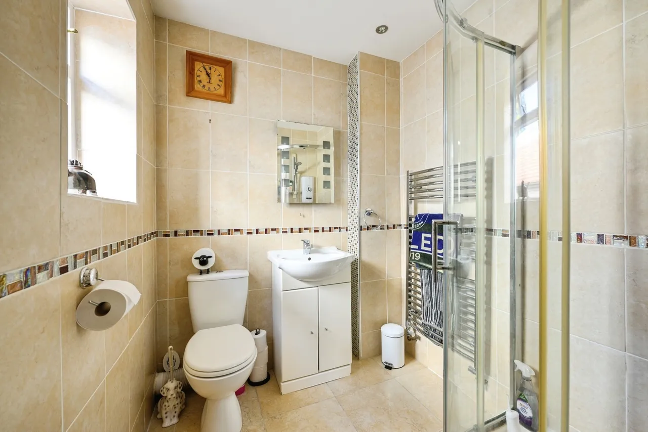 Roke Road, Kenley, Surrey, CR8, photo 11