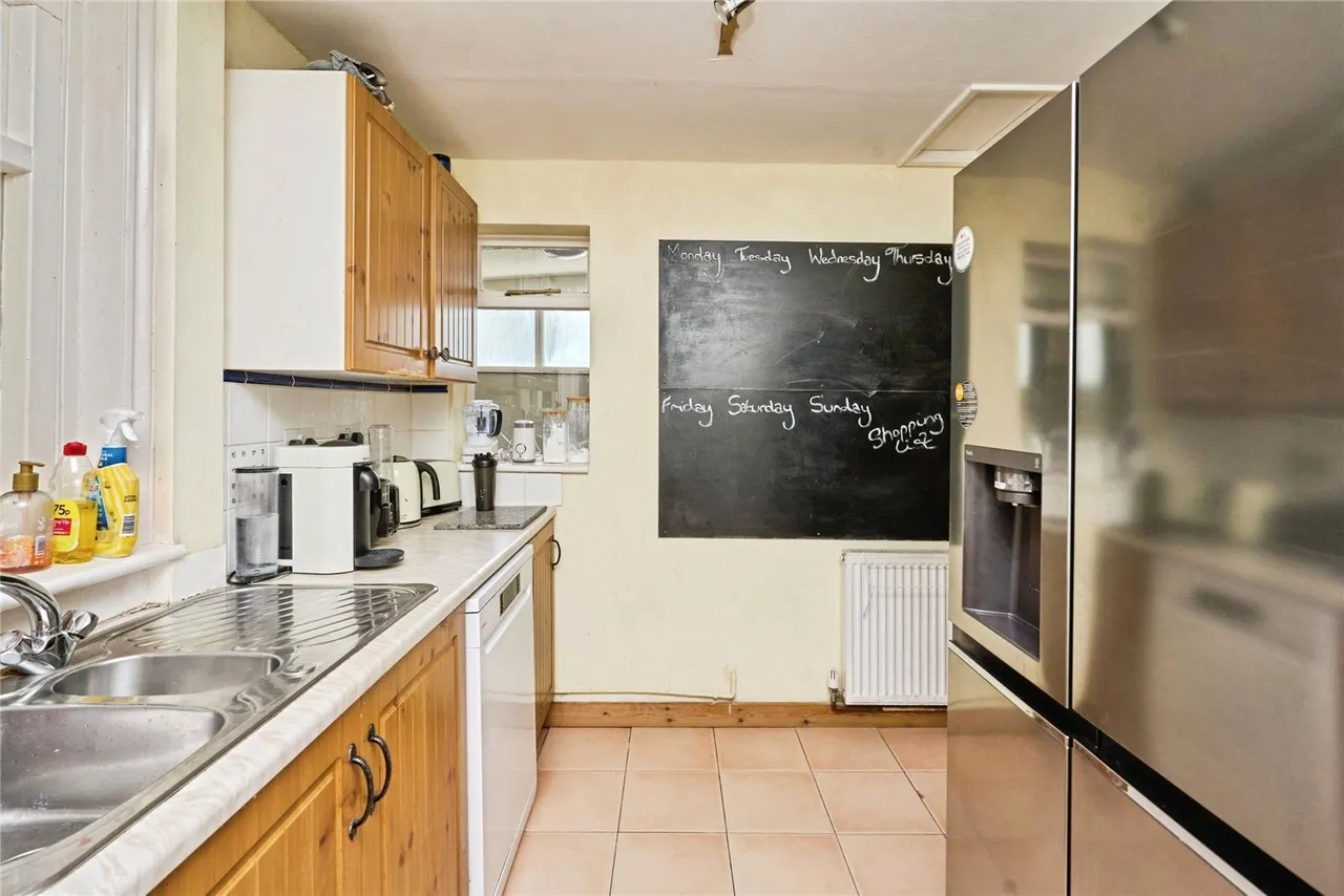 Station Avenue, Sandown, PO36, photo 14