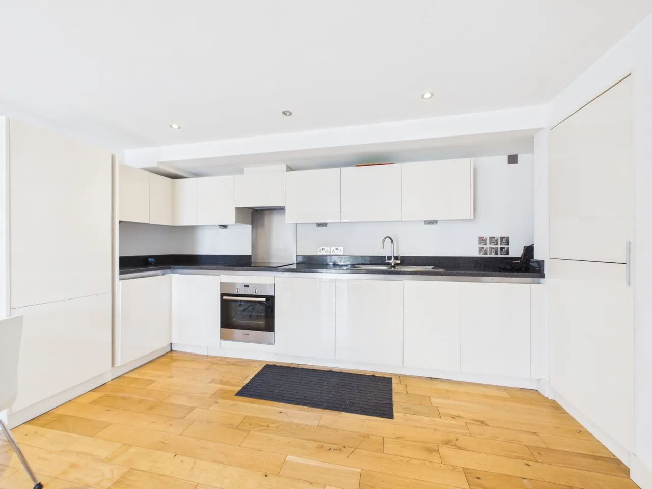 Church Road, Ashford, TW15, photo 6