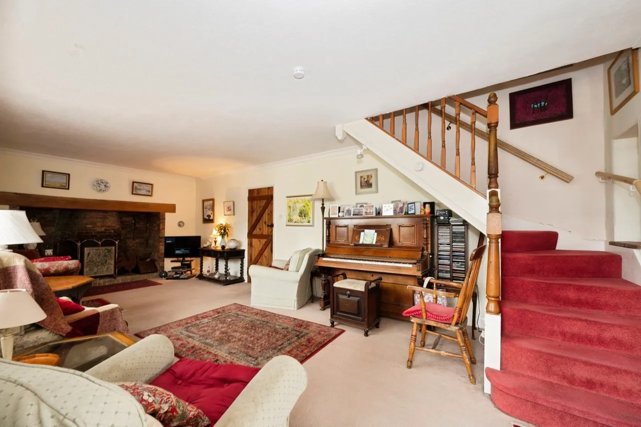 Hawksfold Lane East, Fernhurst, GU27, photo 4
