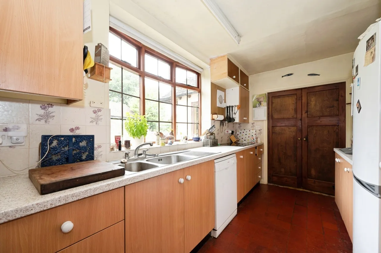Hawksfold Lane East, Fernhurst, GU27, photo 14