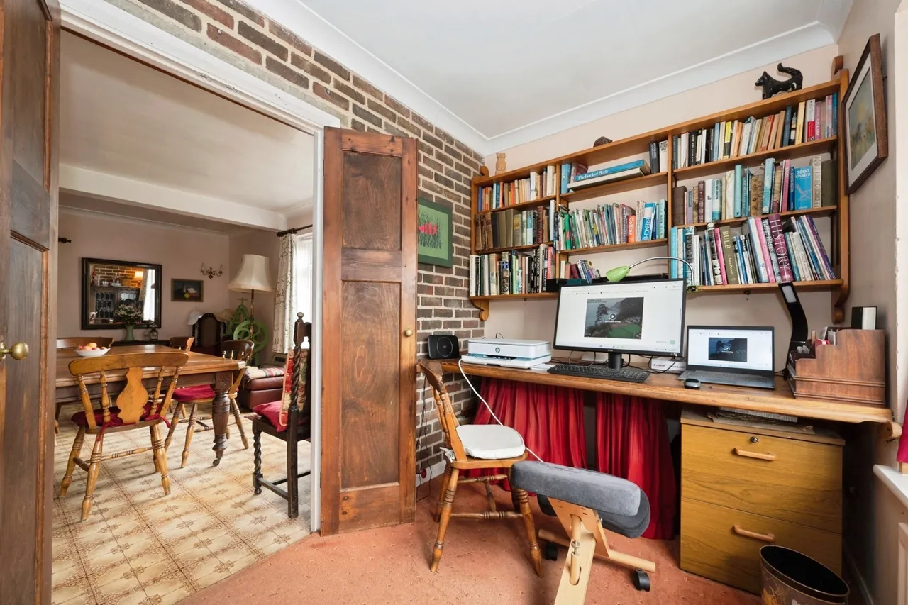 Hawksfold Lane East, Fernhurst, GU27, photo 15