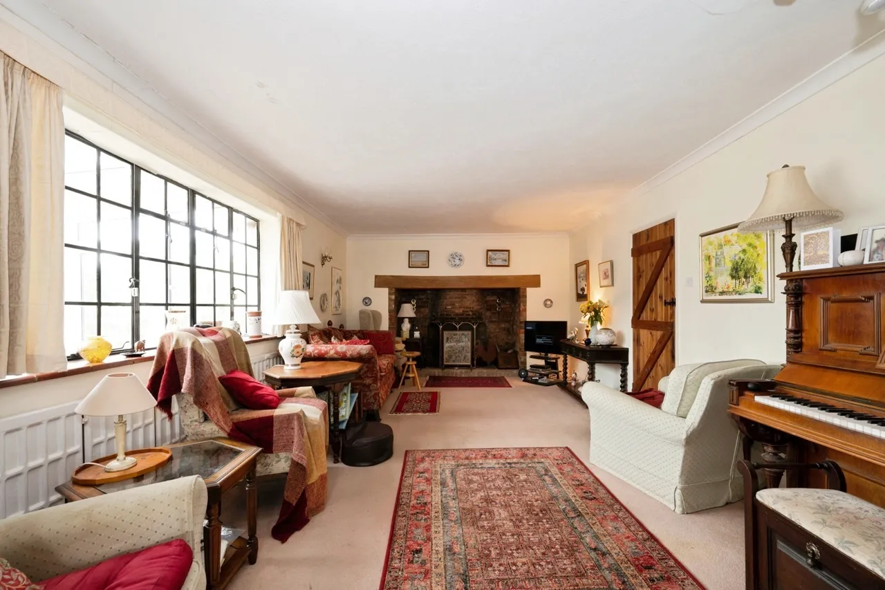 Hawksfold Lane East, Fernhurst, GU27, photo 3