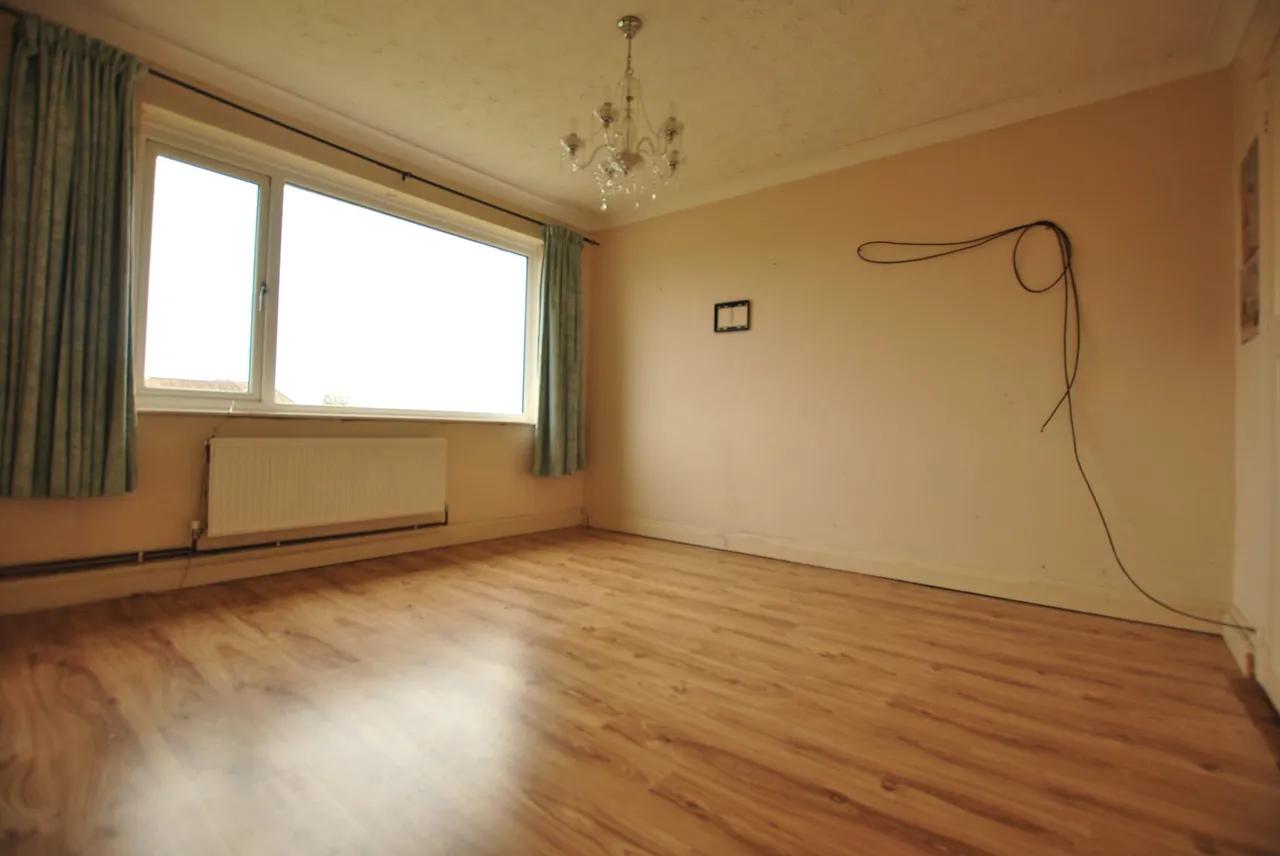 Lower Higham Road, Gravesend, kent, DA12 2NR, photo 8