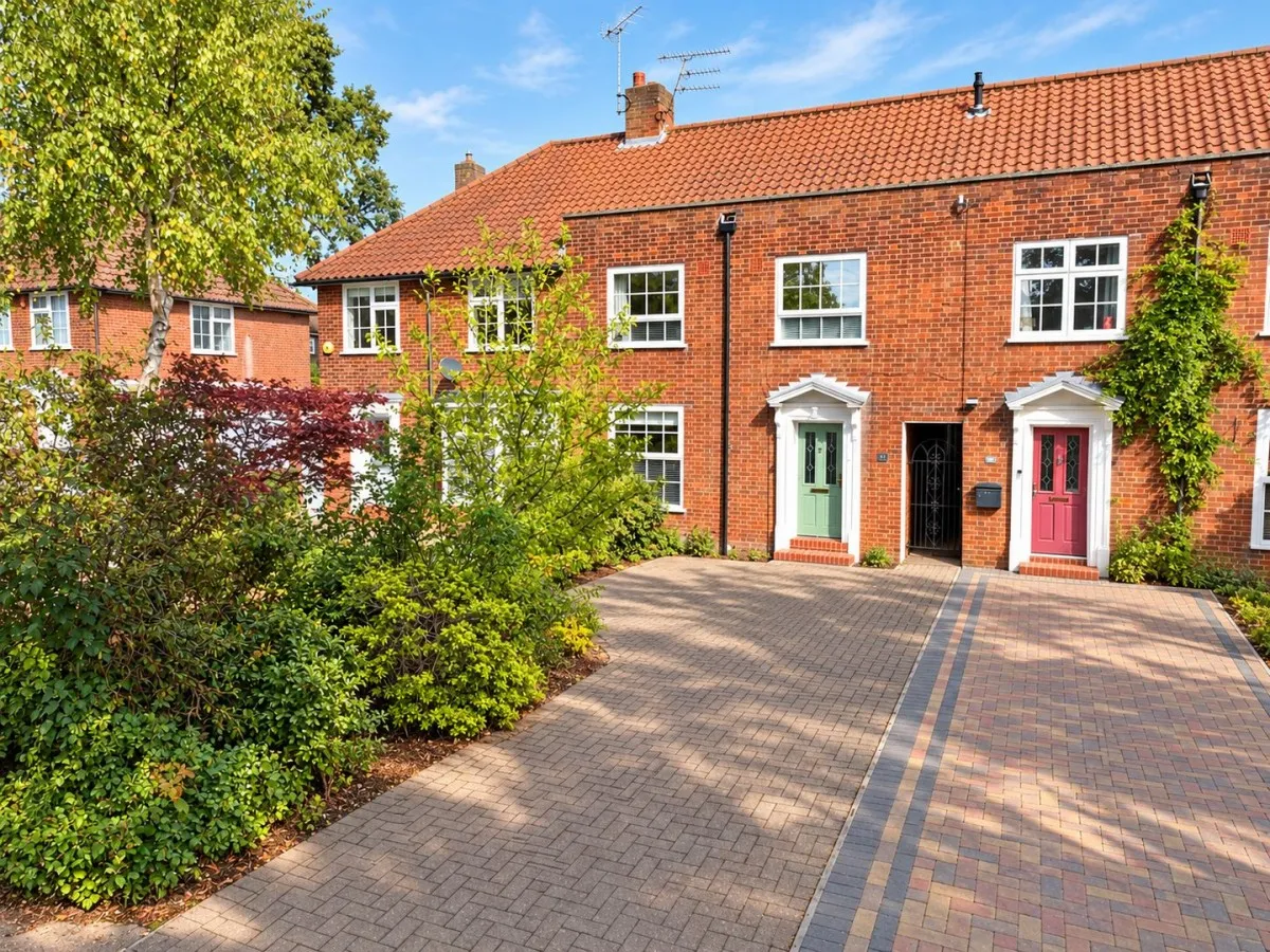 3 bed house for sale, Woodhall Lane, Welwyn Garden City, AL7