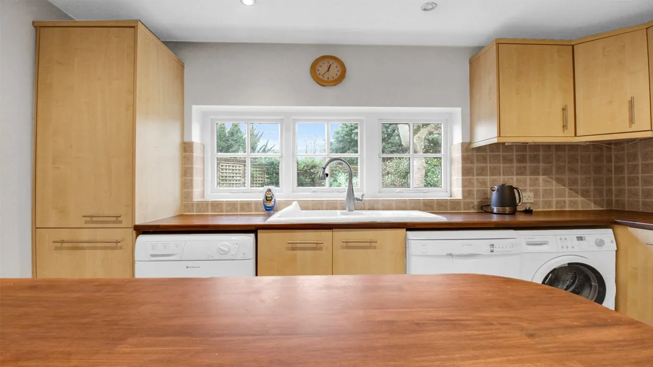 Hitchin Street, Baldock, SG7, photo 12