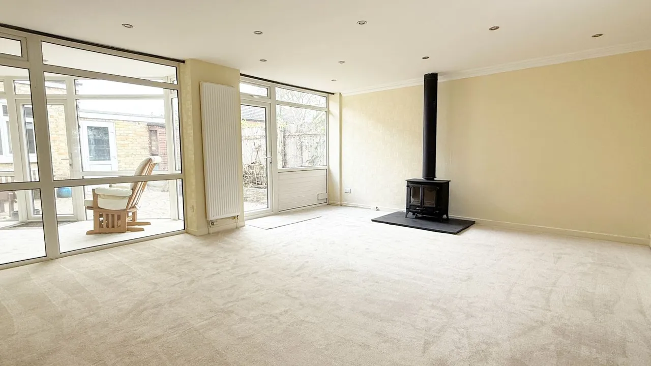 Hitchin Street, Baldock, SG7, photo 9