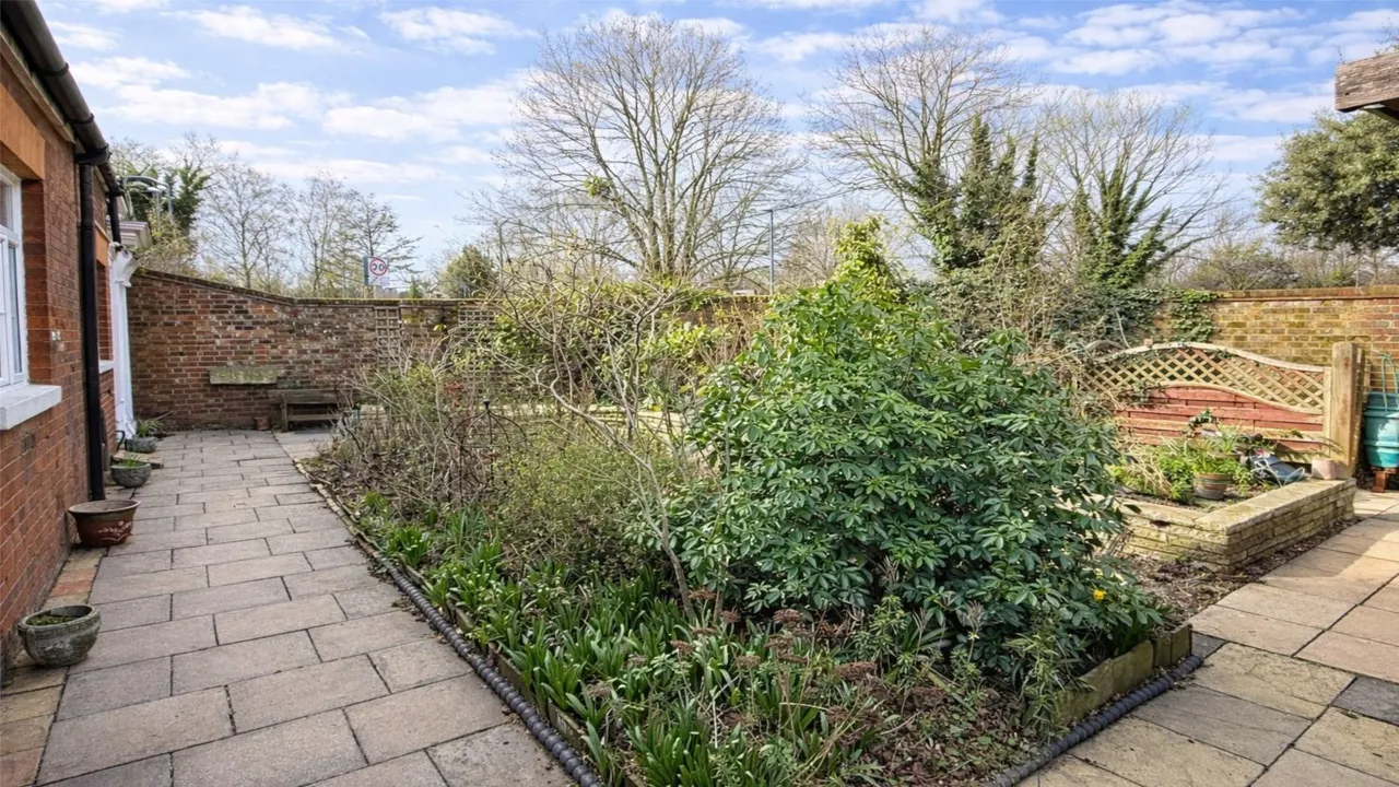 Hitchin Street, Baldock, SG7, photo 22