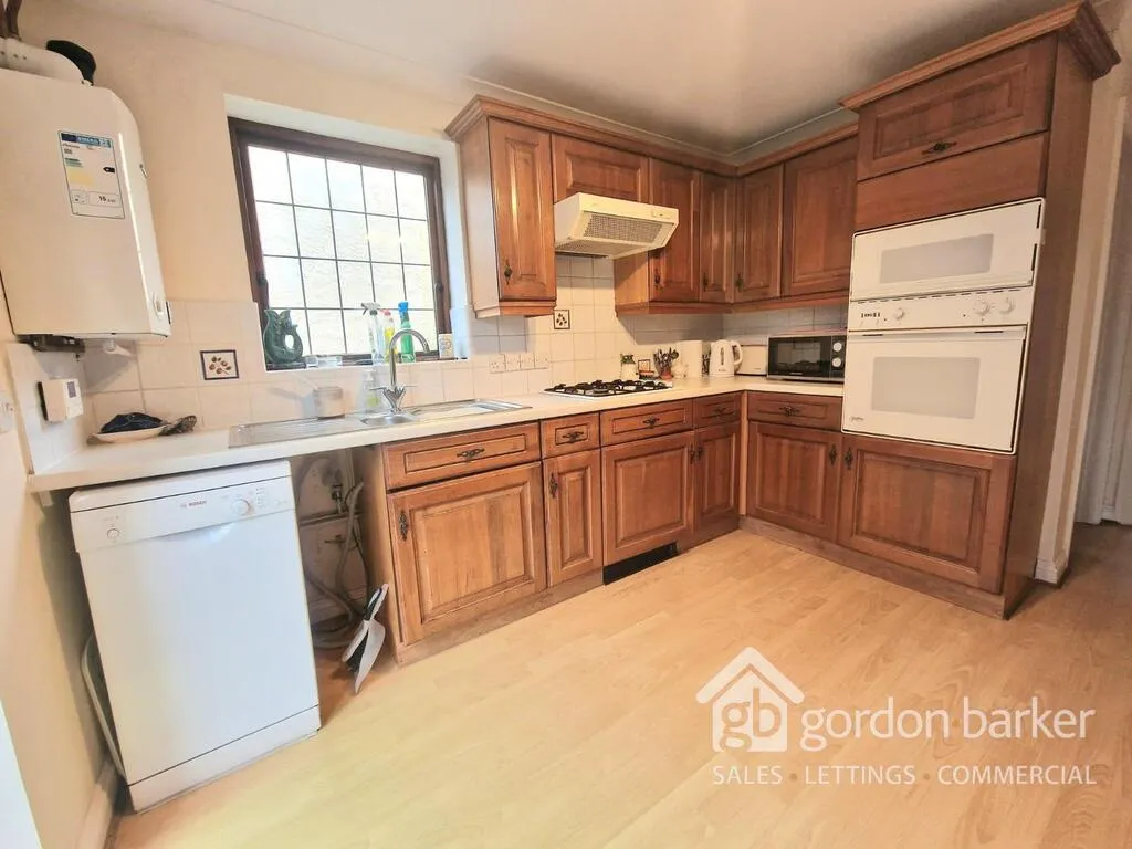 Brackendale Road, Bournemouth, BH8 9HZ, photo 15
