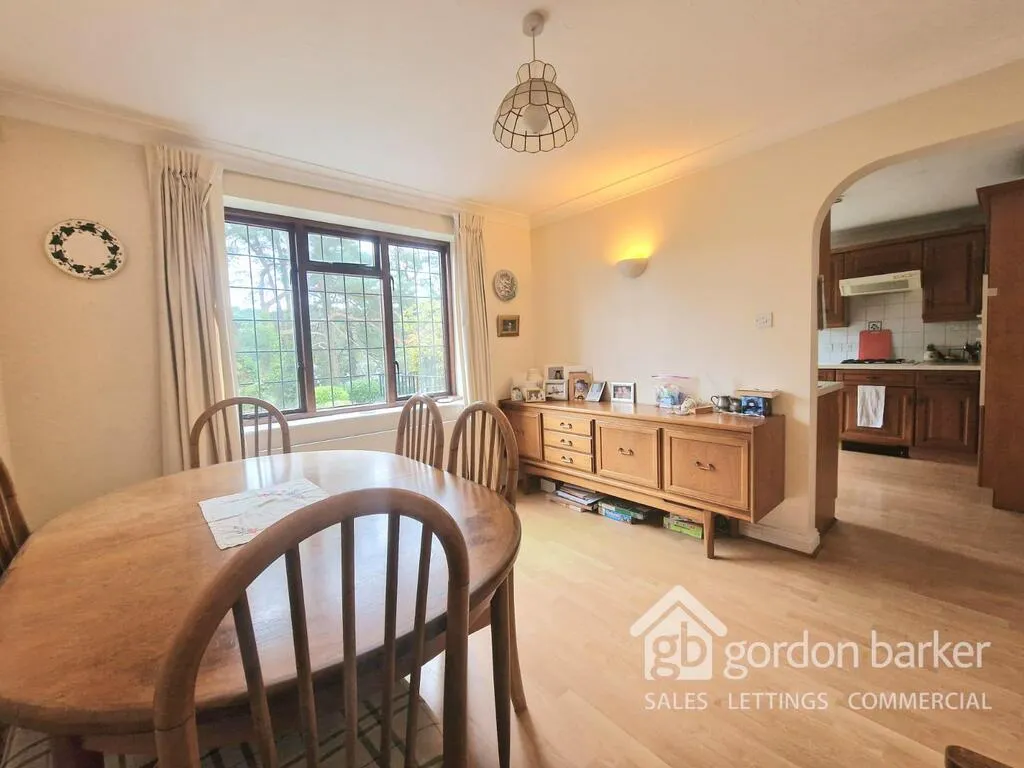 Brackendale Road, Bournemouth, BH8 9HZ, photo 3