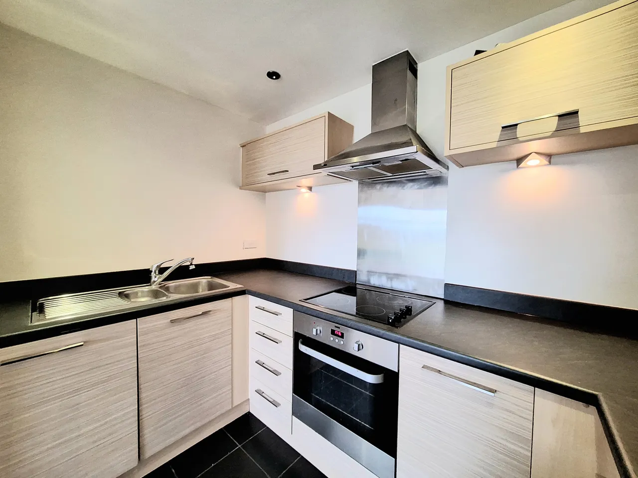 Tanners Close, Crayford, DA1, photo 12