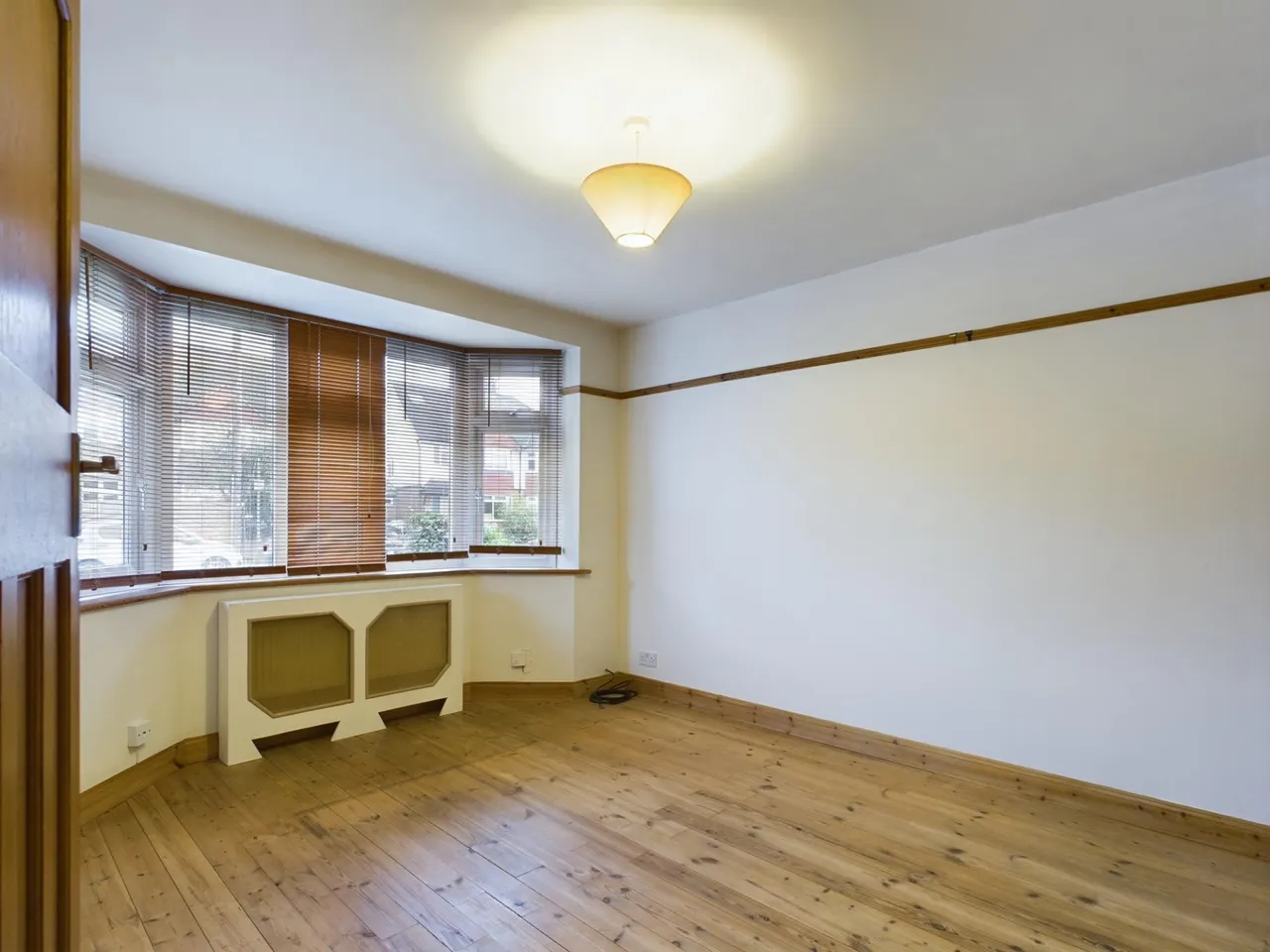 Bramblys Drive, Basingstoke, RG21, photo 2