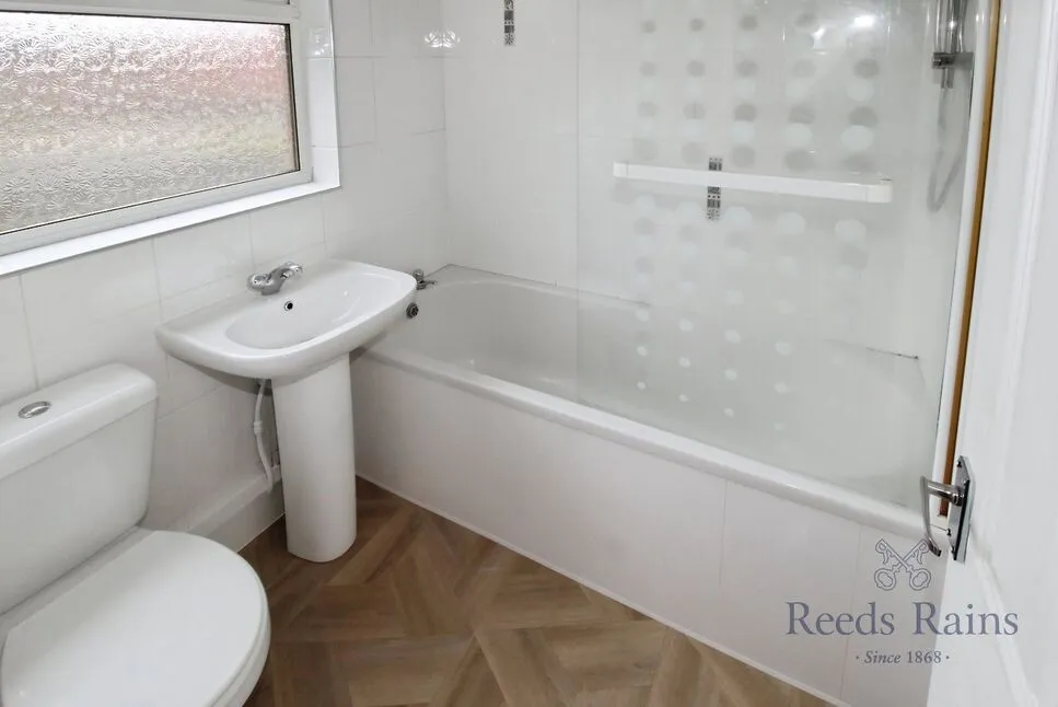 Sharp House Road, Leeds, West Yorkshire, LS10, photo 2