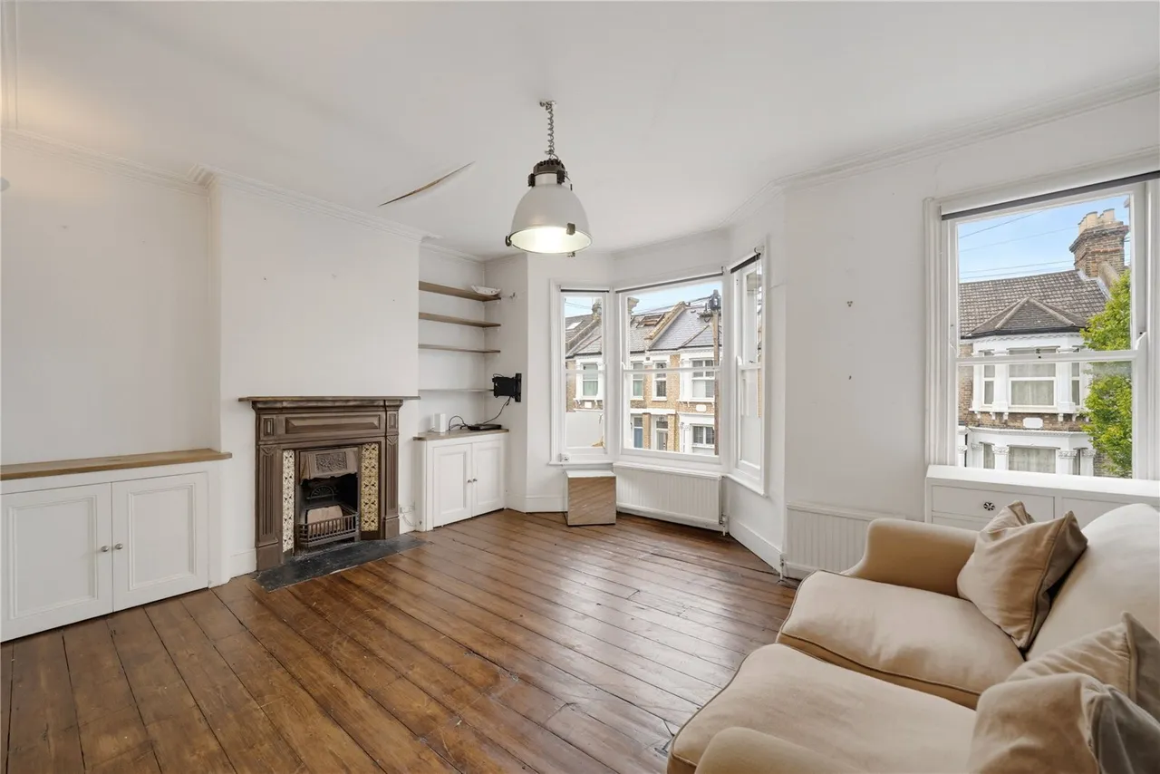 Eccles Road, London, SW11, photo 2