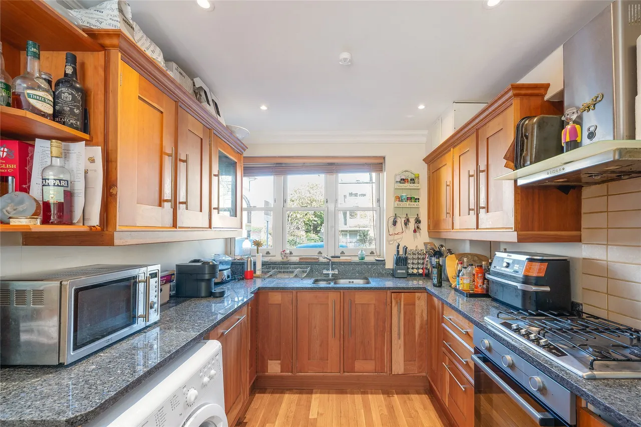 Woodlands Terrace, Rodenhurst Road, London, SW4, photo 4