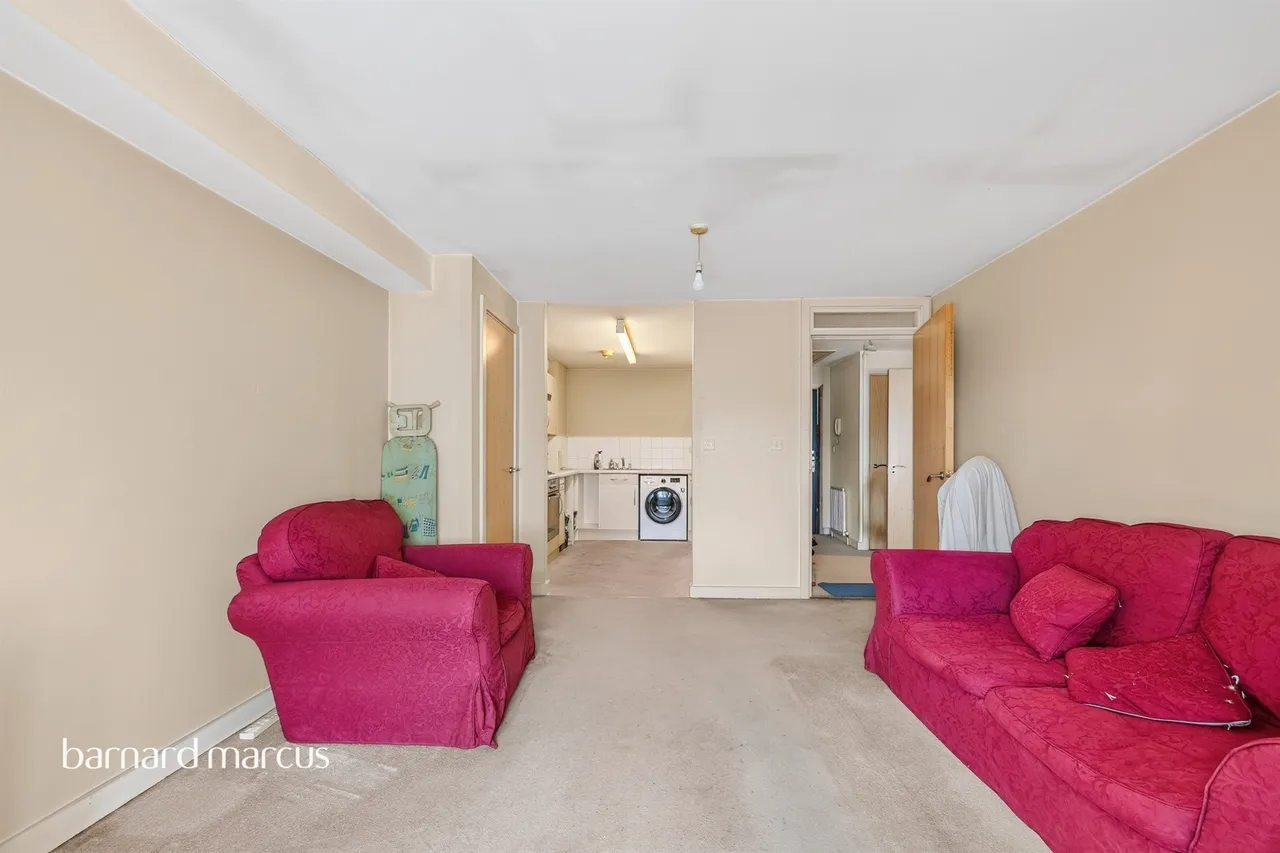 Hogarth Crescent, Croydon, photo 11