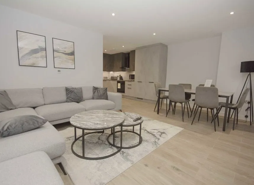 The Hyde, West Hendon, NW9, photo 2