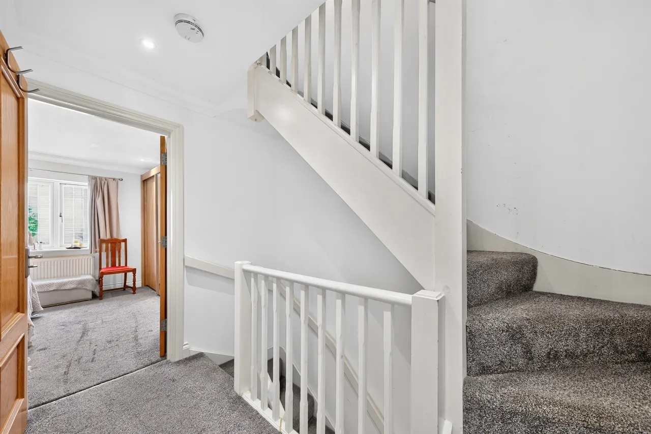 Fullerton Close, Markyate, AL3, photo 15