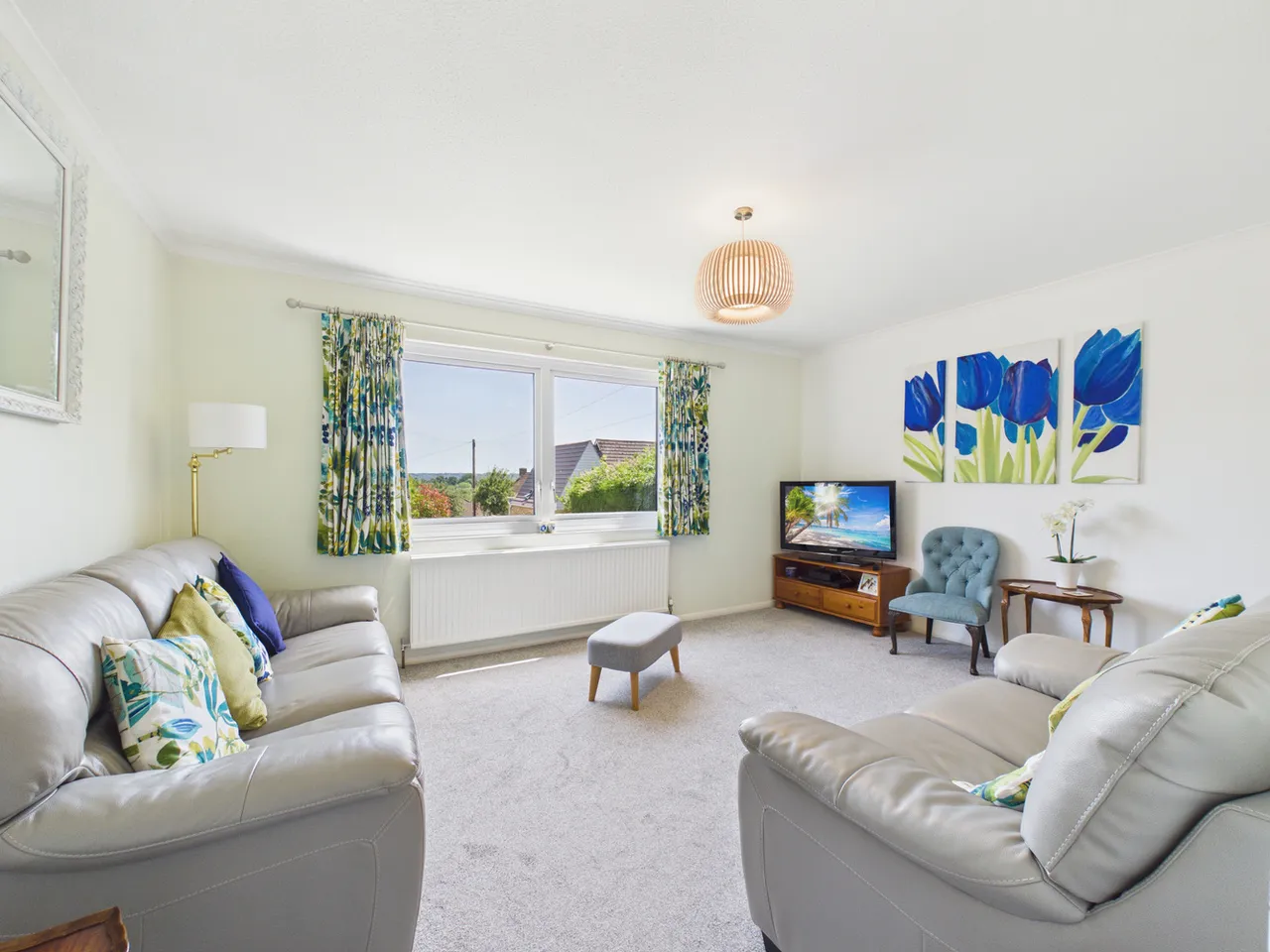 Mountain Ash, Marlow, SL7, photo 3