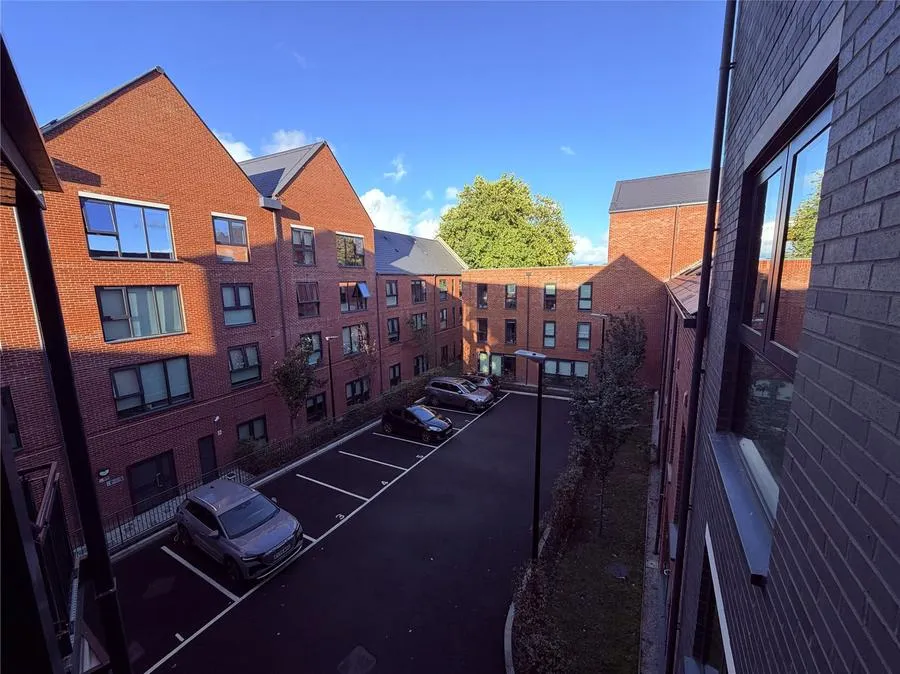 Highfield Avenue, Newbury, RG14, photo 10