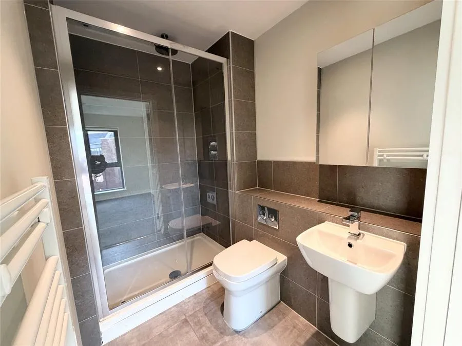Highfield Avenue, Newbury, RG14, photo 8