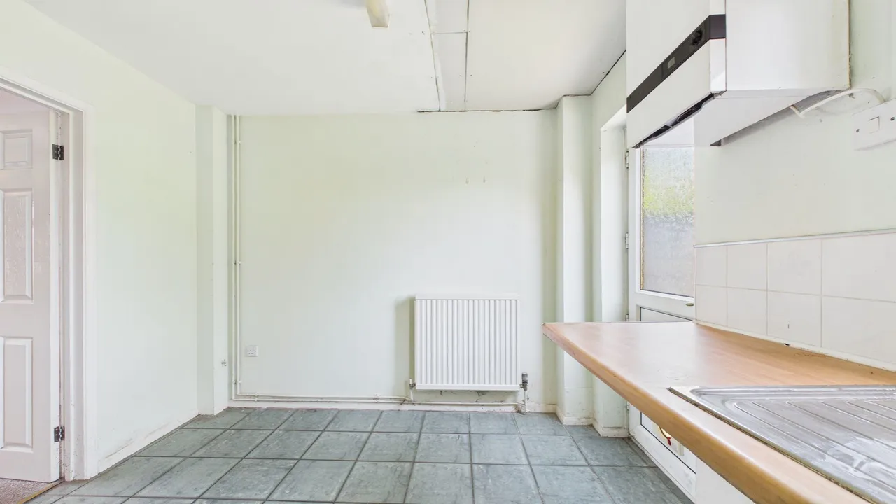 Marholm Road, Walton, Peterborough, PE4, photo 6