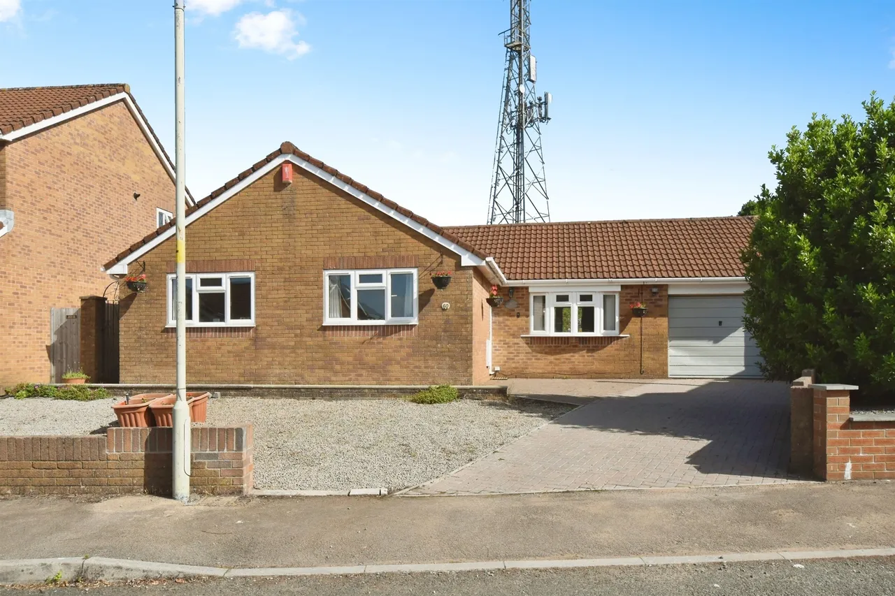 The Oaks TREHARRIS, CF46, photo 30