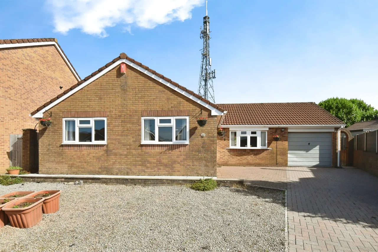The Oaks TREHARRIS, CF46, photo 31