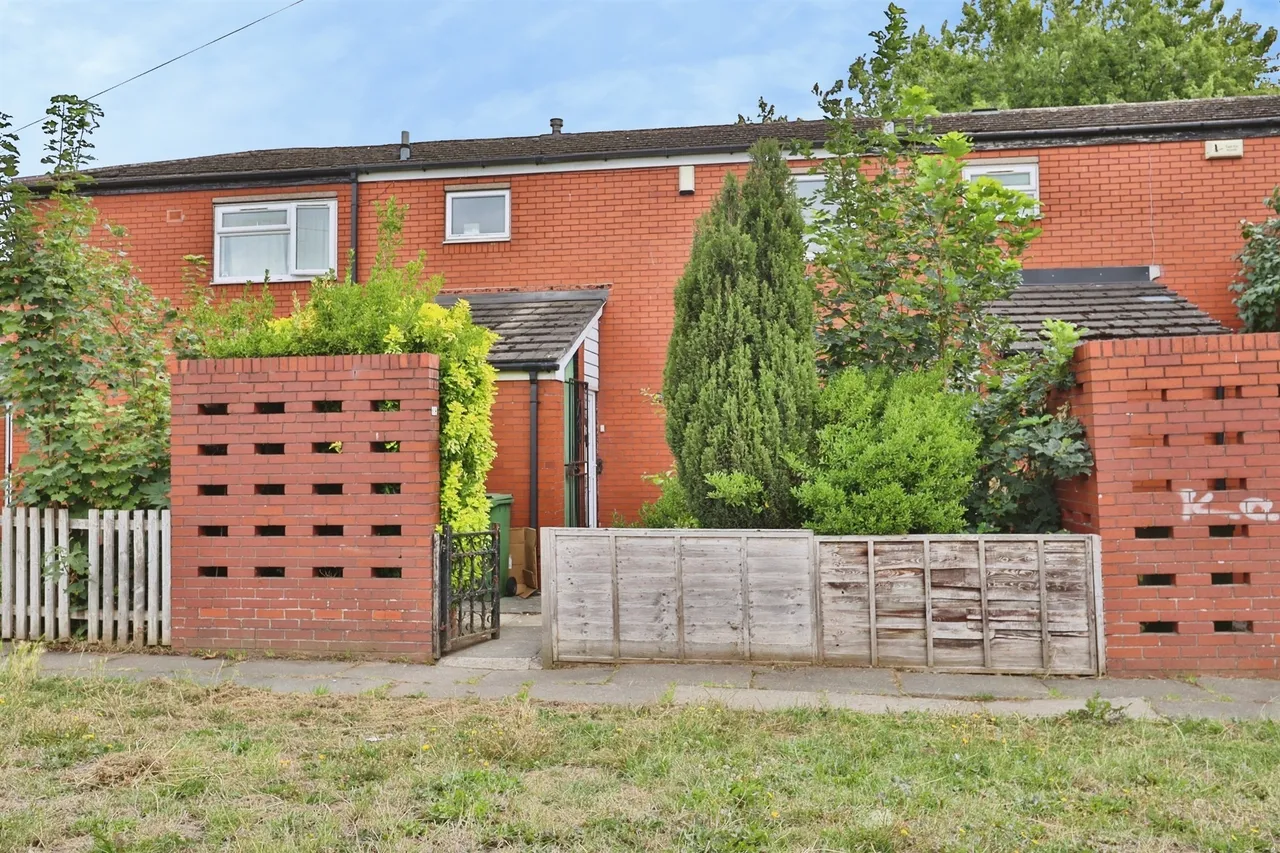 2 bed house for sale — Aysgarth Place, Leeds