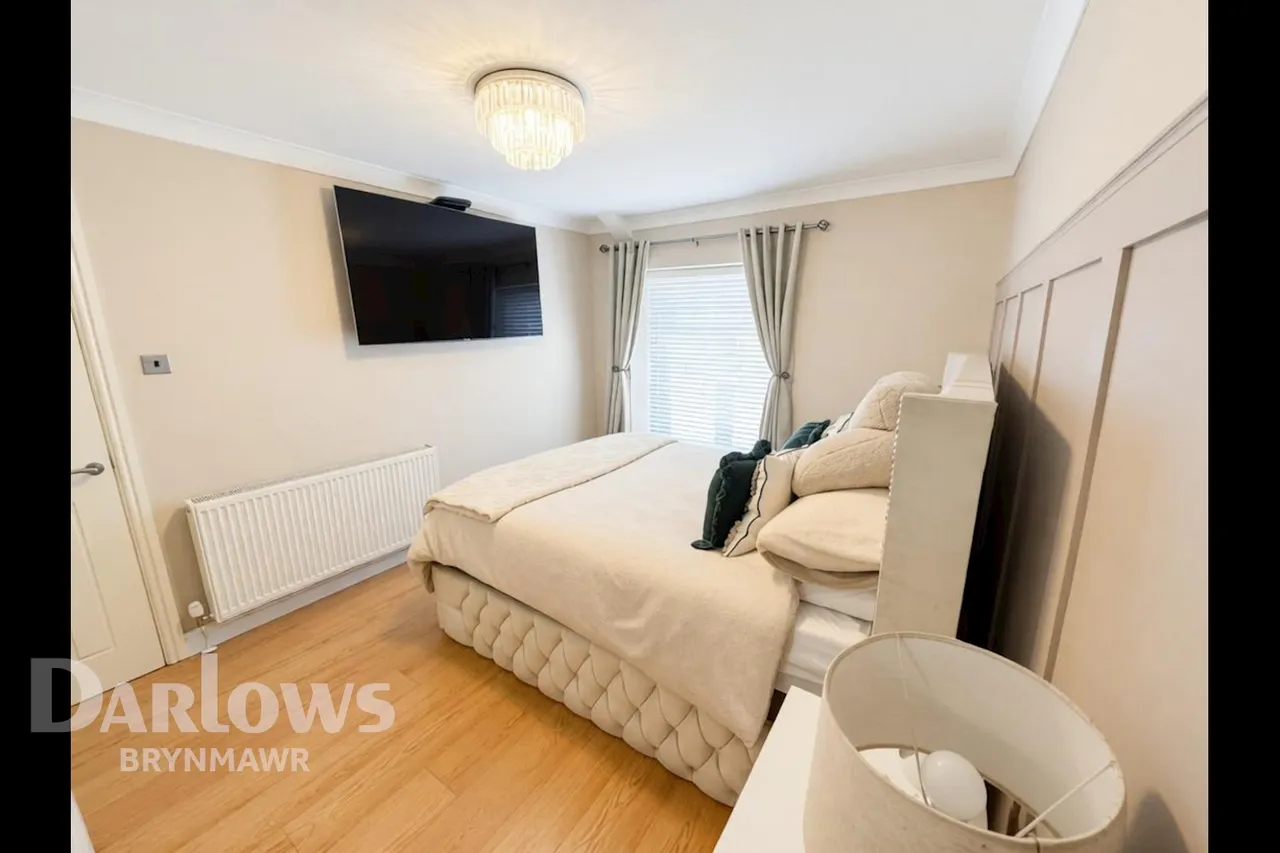 Alexandra Place, Tredegar, photo 16