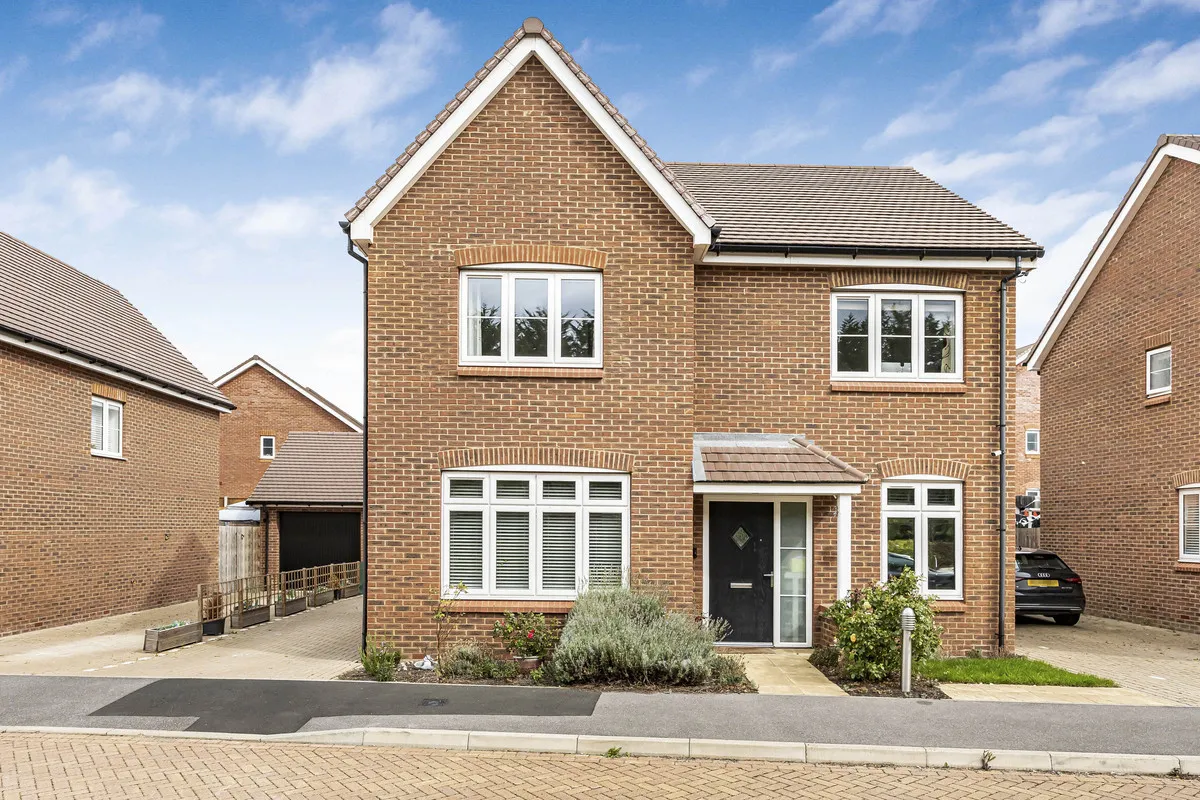 4 bed house for sale, Holcombe Place, Stadhampton