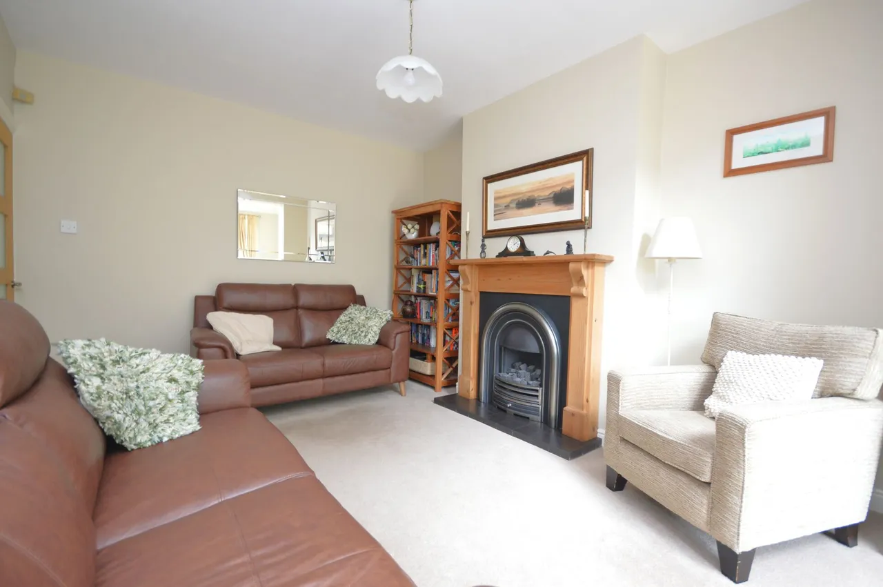 Bowerfold Lane, Stockport, photo 9